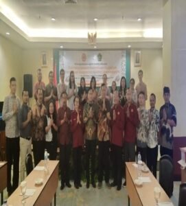 Sesi Foto Bersama. (Dok. Panitia)